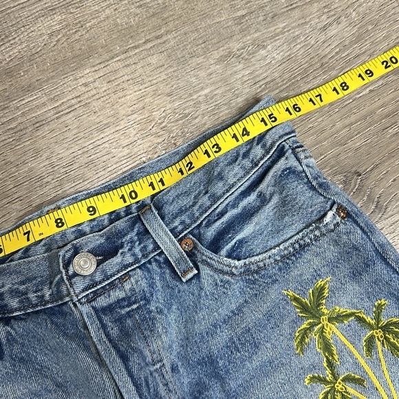 Levi’s 501 High Waisted Button Fly Jean Shorts with Embroidered Palm Tree Sz 29 - Picture 6 of 10